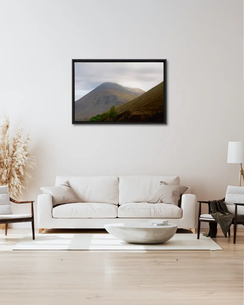 Loch_lomond_scotland_brume_matin_toile_cadre_2_salon_beige_tissus_moderne.webp