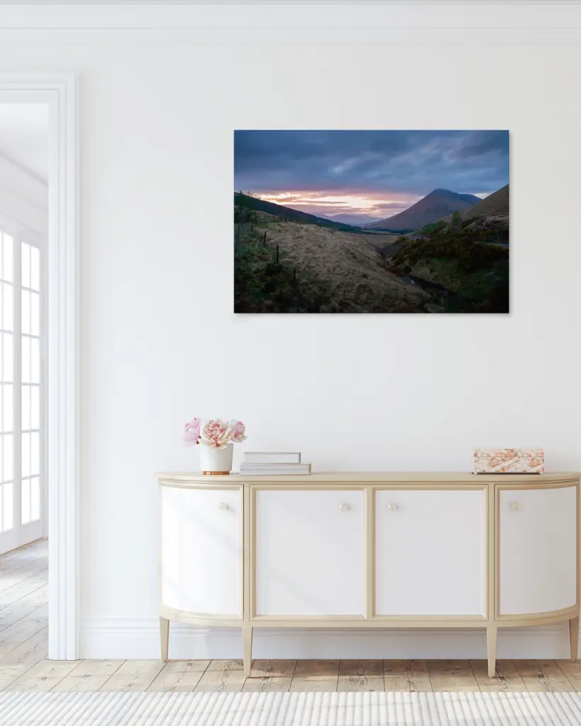 Loch_lomond_scotland_soir_toile_simple_2_couloir_ancien.webp