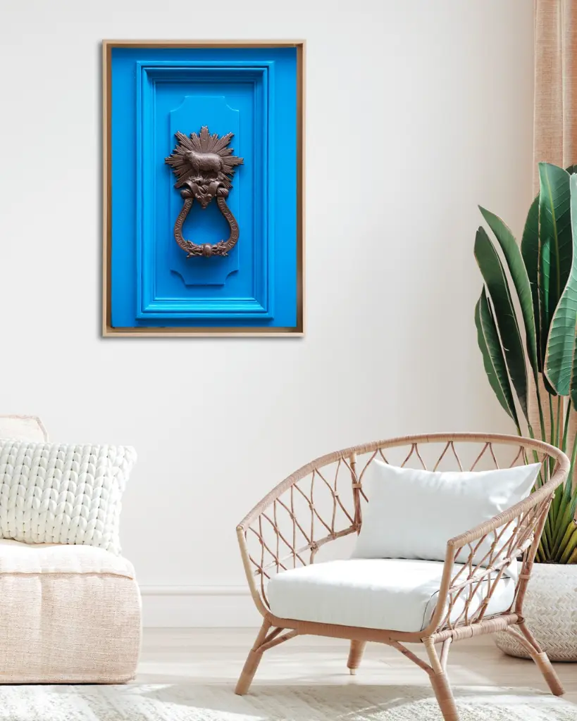 Porte_Bleu_Mouton_toile_cadre_4_salon_osier.webp