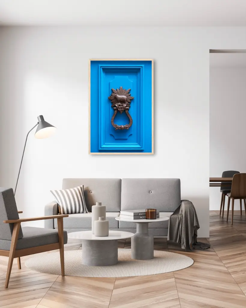 Porte_Bleu_Mouton_poster_cadre_6_salon_gris_tissus_moderne.webp