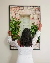 Porte_Penne d'Agenais_poster_cadre_3_femme_mur.webp