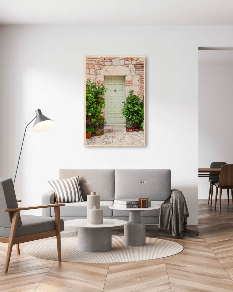 Porte_Penne d'Agenais_poster_cadre_6_salon_gris_tissus_moderne.webp