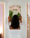 Porte_Penne d'Agenais_aluminium_3_femme_mur.webp
