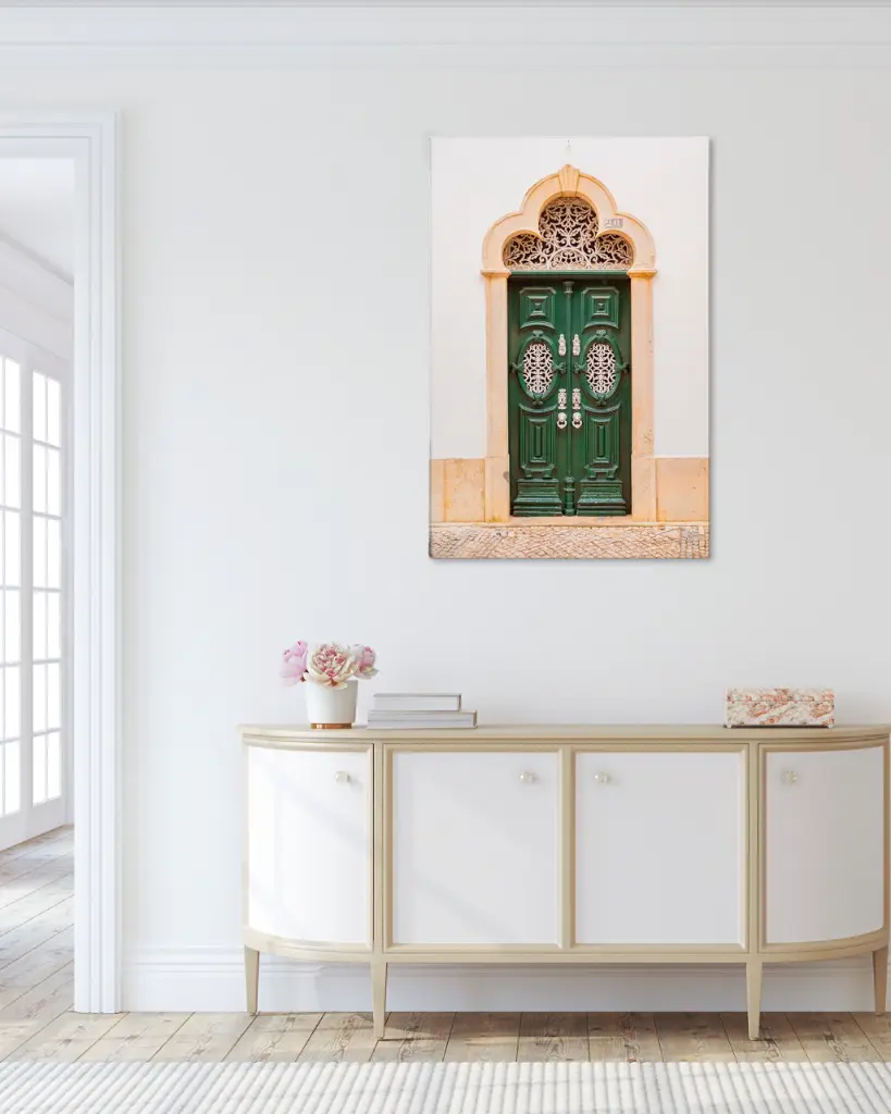 Porte_Verte_Estoi_toile_simple_6_couloir_ancien.webp