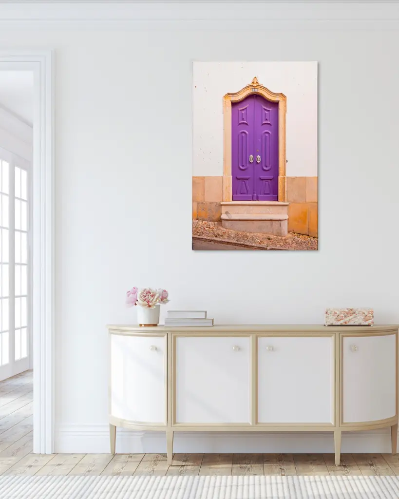 Porte_violet_toile_simple_6_couloir_ancien.webp