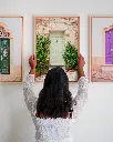 Porte_Penne d'Agenais_toile_encadre_femme_mur.webp