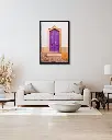 Porte_violet_toile_cadre_6_salon_beige_tissus_moderne.webp