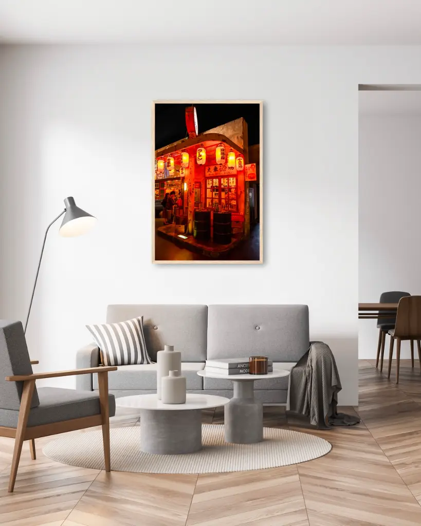 Restaurant_Retro_poster_cadre_6_salon_gris_tissus_moderne.webp
