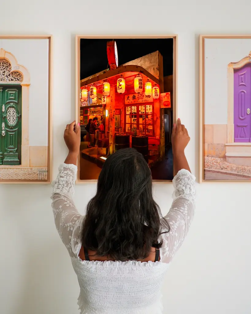 Restaurant_Retro_toile_cadre_3_femme_mur.webp