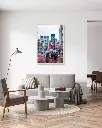 Shibuya_Crossing_Pluie_poster_cadre_6_salon_gris_tissus_moderne.webp
