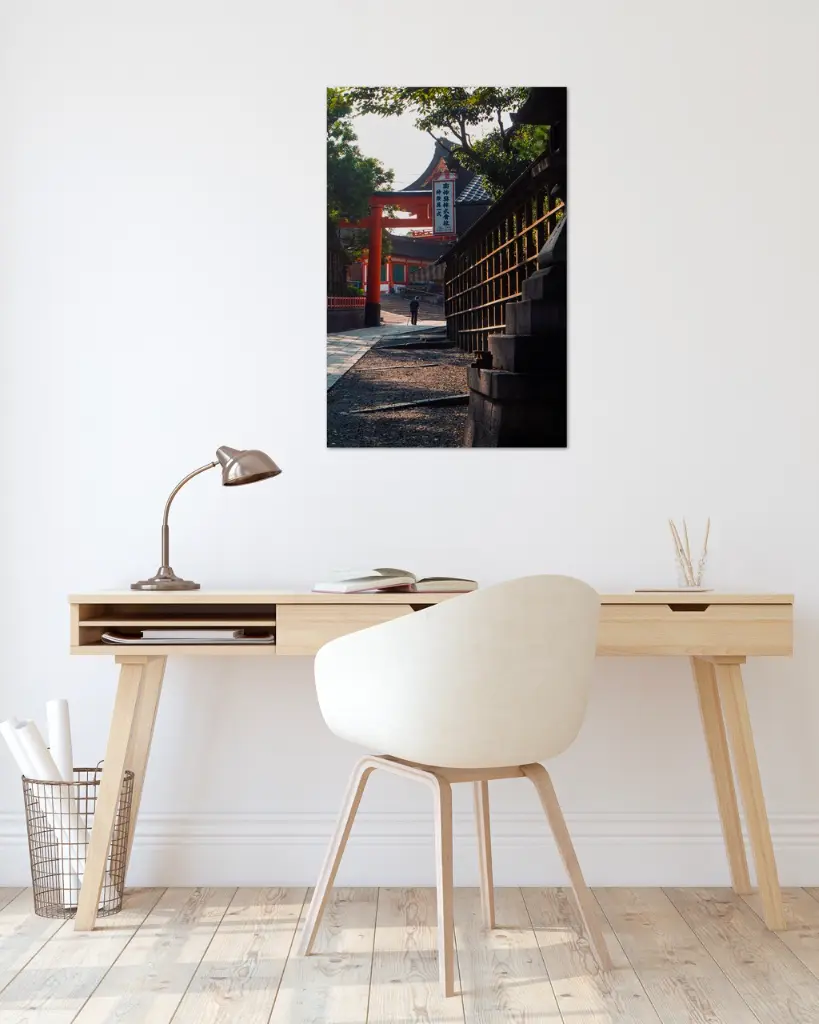 Temple_Inari_Kyoto_Papi_fine art_6_bureau_scandinave_moderne.webp