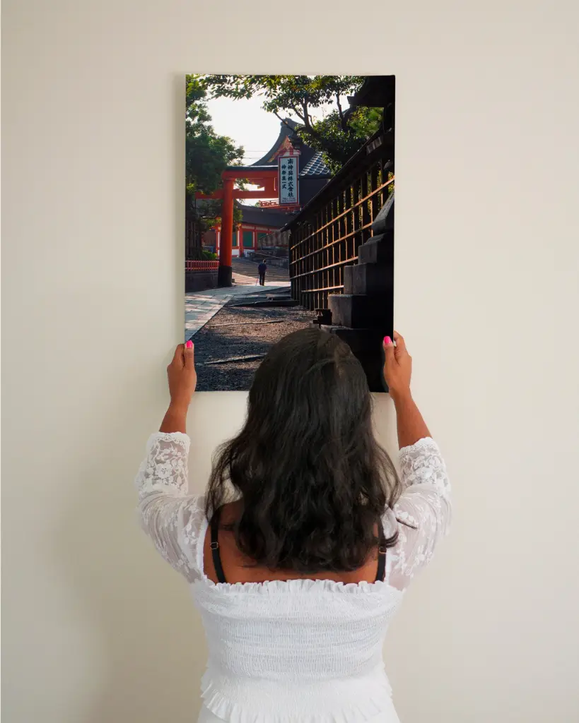 Temple_Inari_Kyoto_Papi_toile_simple_3_femme_mur.webp