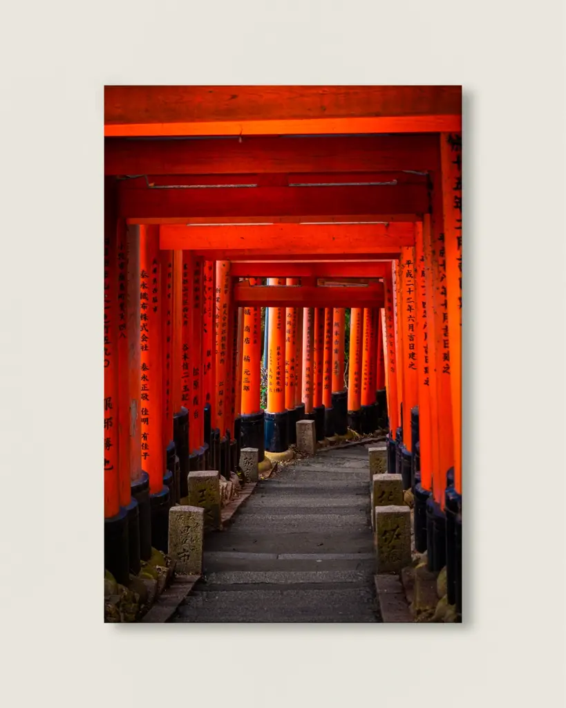 Torii_Temple_Inari_toile_simple_1.webp
