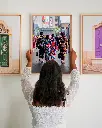 Groupe_Tradition_Ville_toile_cadre_3_femme_mur.webp