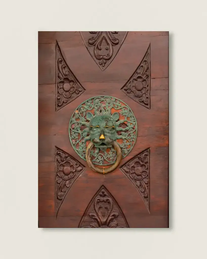 Porte à emblème de tête de lion – Dubrovnik - Toile (20x30 cm - 8x12″, Slim).webp