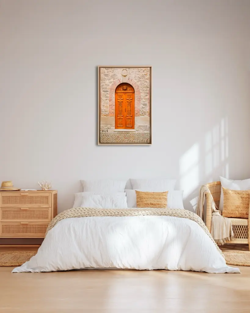 Porte_St Galmier_toile_encadre_chambre_osier.webp
