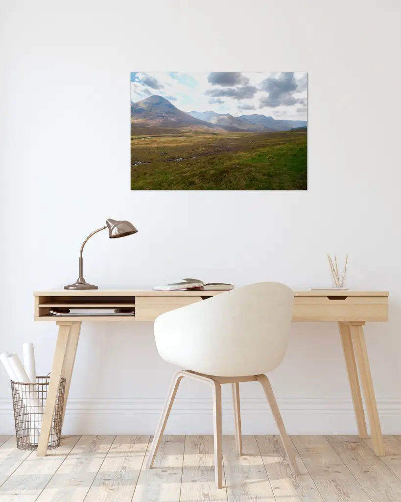 Eilean_donan_vallee_scotland_fine art_5_bureau_scandinave_moderne.webp