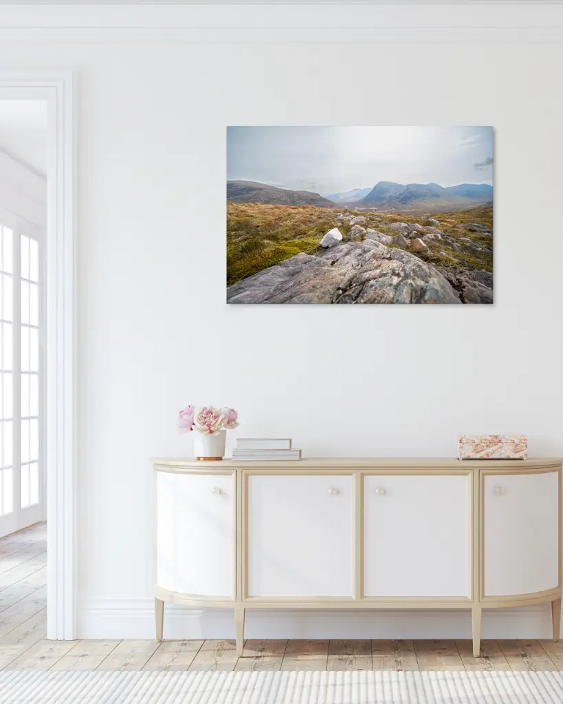 Glencoe_vallee_rocher_montagne_sctoland_toile_simple_5_couloir_ancien.webp