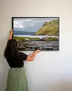 Skye_bateau_montagne_scotland_poster_cadre_2_femme_mur.webp
