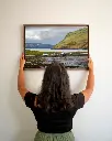 Skye_bateau_montagne_scotland_toile_cadre_2_femme_mur.webp
