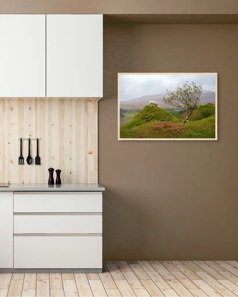 Fairy_glen_mouton_scotland_poster_cadre_3_cuisine_moderne.webp