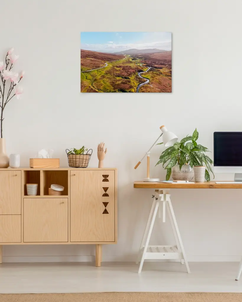Quiraing_vallee_drone_scotland_toile_simple_3_bureau_atelier_maison.webp