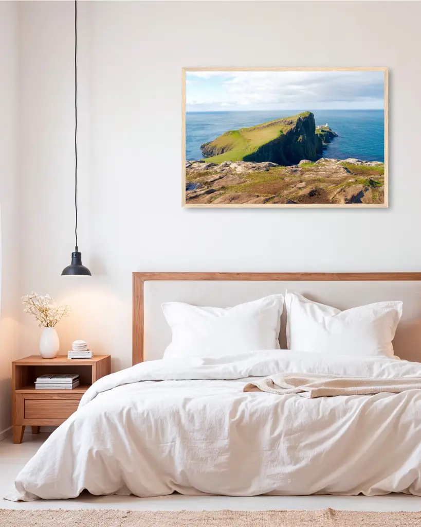 Neist_point_ocean_phare_scotland_poster_cadre_4_chambre_scandinave_moderne.webp