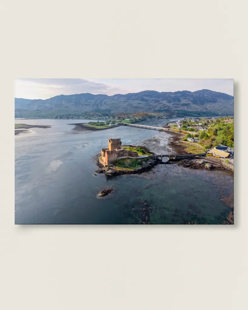 Eilean_donan_chateau_drone_sctoland_toile_simple_7.webp