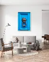 Porte_Bleu_Mouton_poster_encadre_salon_gris_tissus_moderne.webp