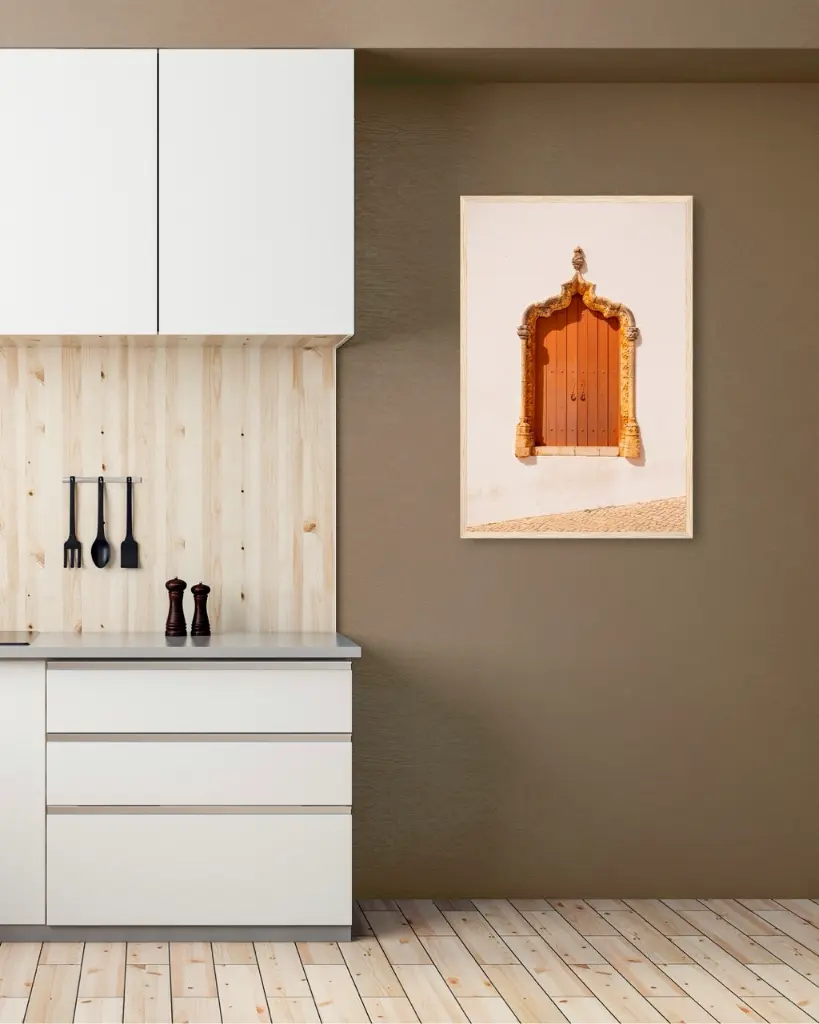 Porte_Tiny Door_Marron_poster_encadre_cuisine_moderne.webp