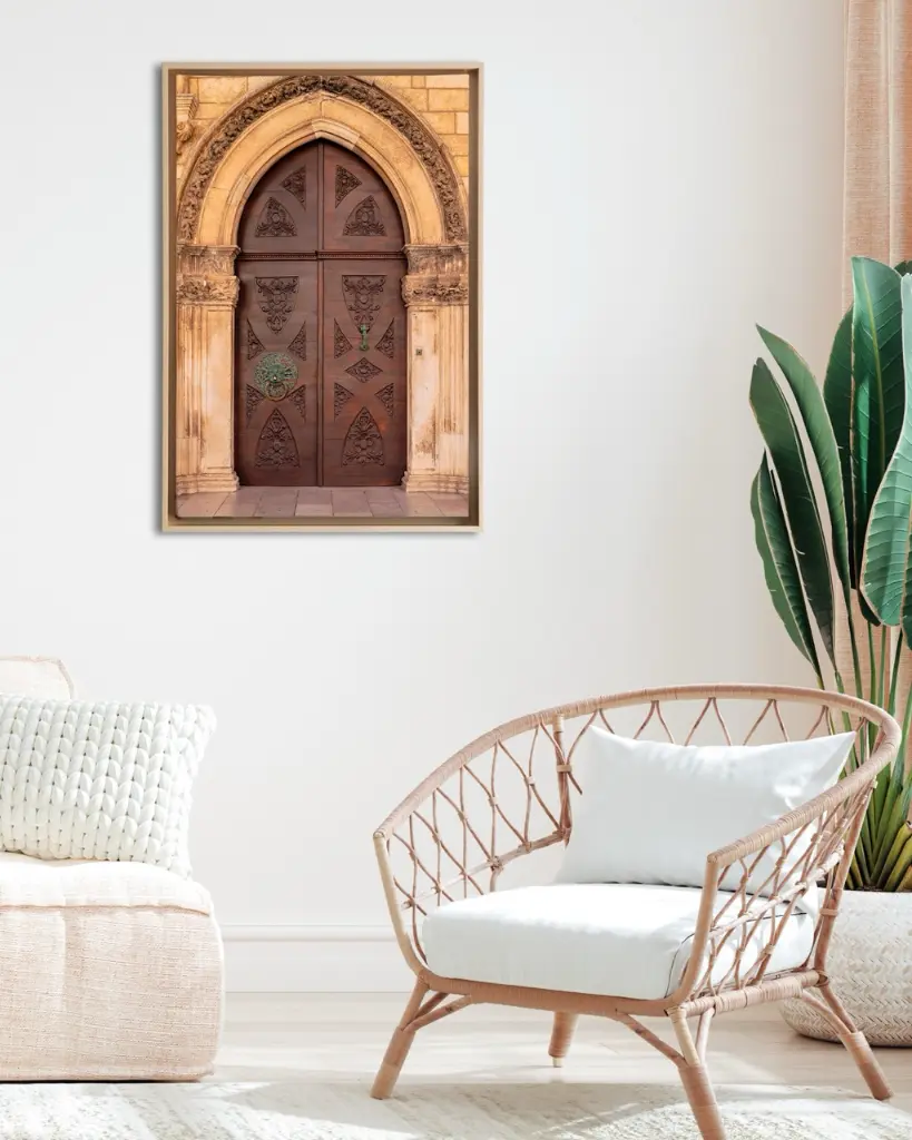 Porte_Dubrovnik_toile_encadre_salon_osier.webp