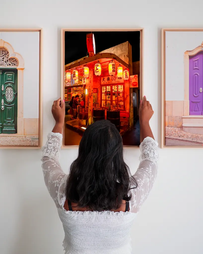 Restaurant_Retro_toile_cadre_3_femme_mur.webp
