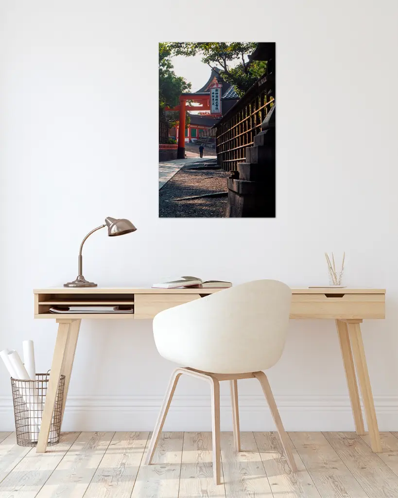 Temple_Inari_Kyoto_Papi_fine art_2_bureau_scandinave_moderne.webp