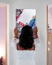 Tokyo_Publicité_aluminium_3_femme_mur.webp