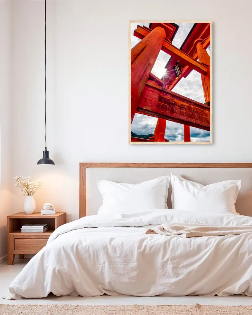 Torii_Miyajima_contre-jour_poster_cadre_5_chambre_scandinave_moderne.webp
