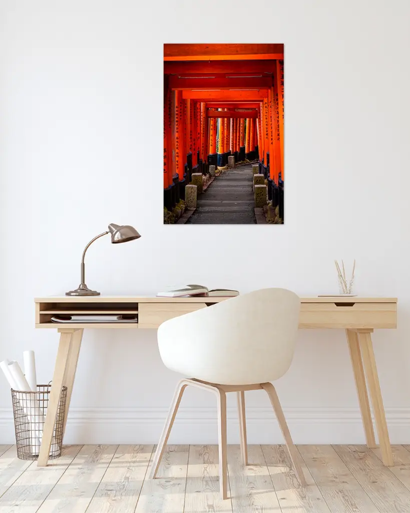 Torii_Temple_Inari_fine art_2_bureau_scandinave_moderne.webp
