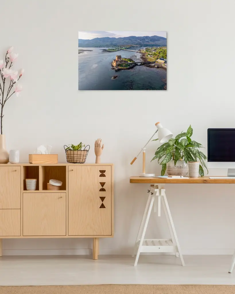 Eilean_donan_chateau_drone_sctoland_toile_simple_4_bureau_atelier_maison.webp