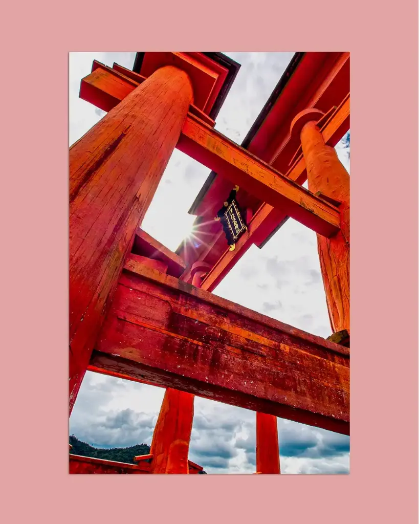 Torii de Miyajima contre-jour – Photo d’art Japon - Tirage d'art