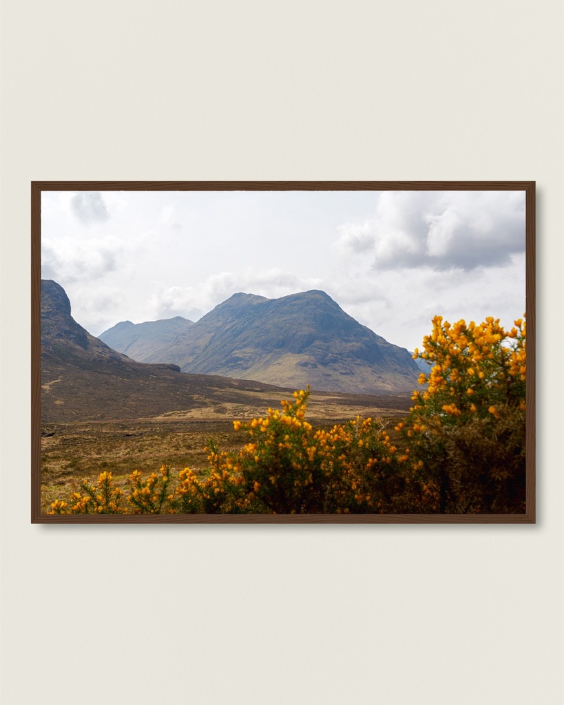 FRAMED POSTER - On the trail of Meall a' Bhuiridh, Scotland (21x29.7 cm / 8x12", Dark wood frame)