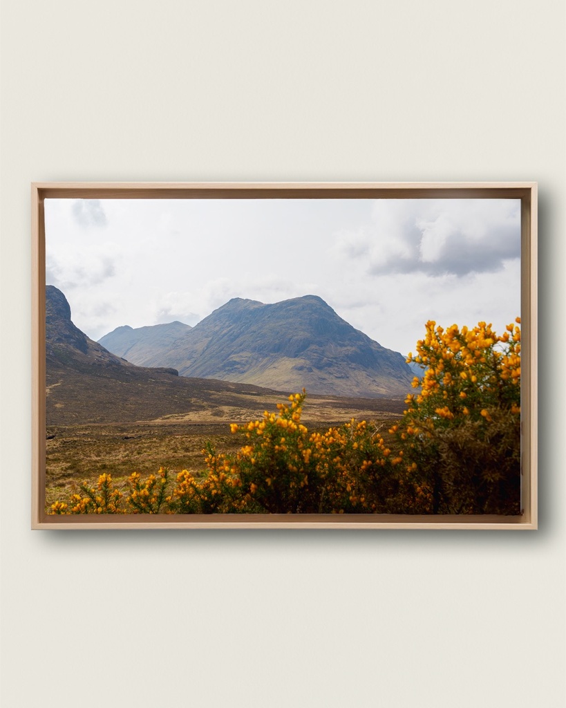 FRAMED CANVAS - On the Meall trail in Bhuiridh, Scotland (20x30 cm / 8x12″, Wood frame)