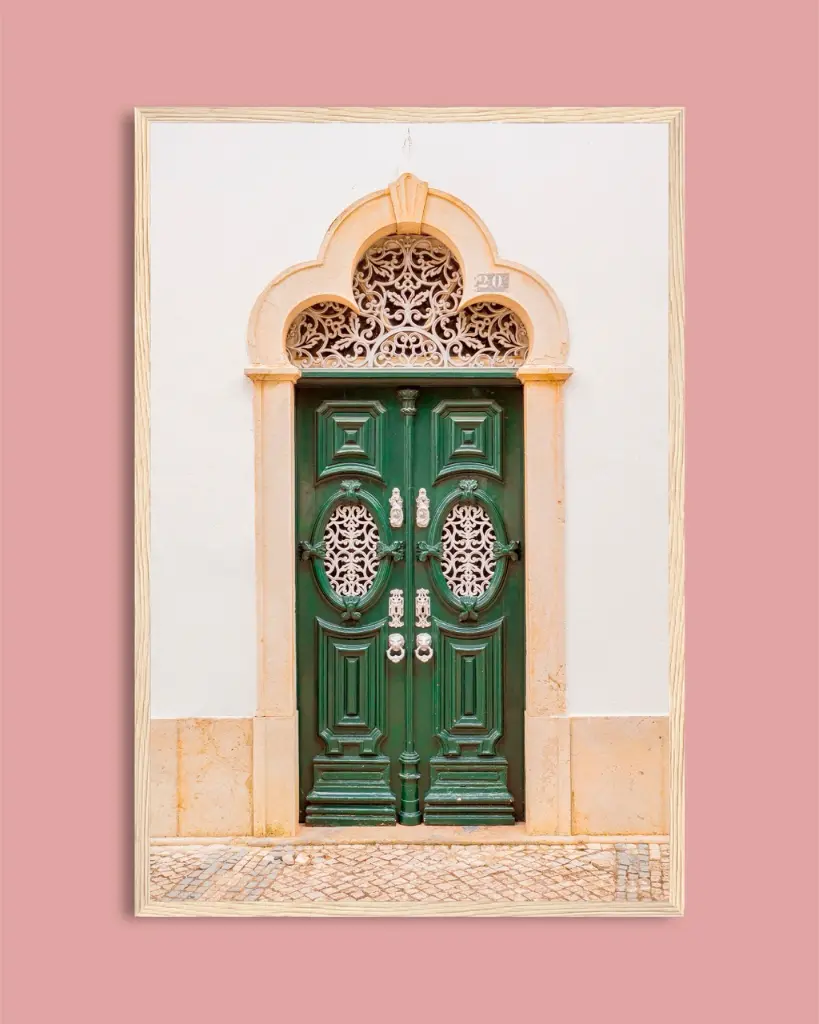 Porte verte au Portugal - Poster encadré