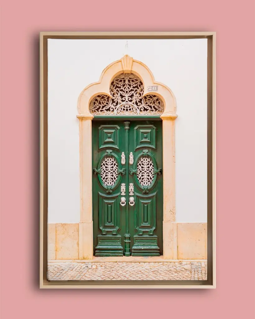 Porte verte au Portugal - Toile encadrée