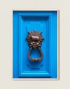 Porte bleue à Londres - Poster encadré