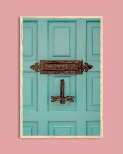 Photographie Porte Turquoise & Heurtoir Libellule – Décoration Murale Bohème – Photo de Voyage France – Tournon-d’Agenais - Poster encadré